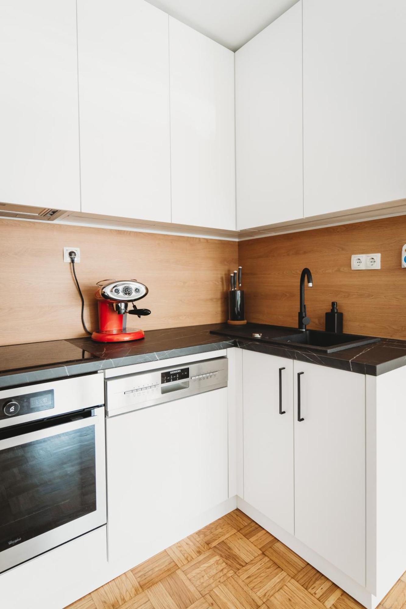 Peaceful Little Retreat, Spacious Free Garage Park Lubiana Esterno foto